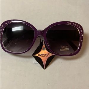 Sunglasses with Rhinestones on Side Purple 1 for 20 or 2 for $30 Bundle to Save